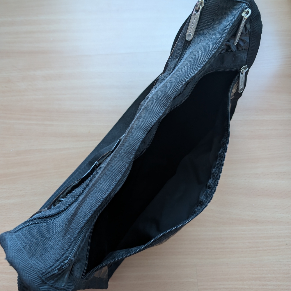 Black and Gray Crossbody Bag - Picture 8 of 9